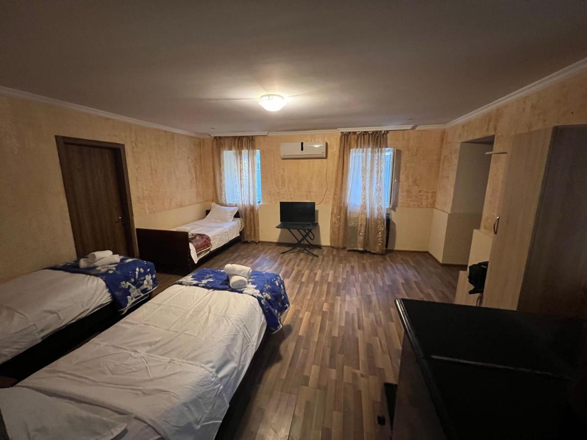 Cozy Apartment In The Centre Of Κουτάισι Εξωτερικό φωτογραφία