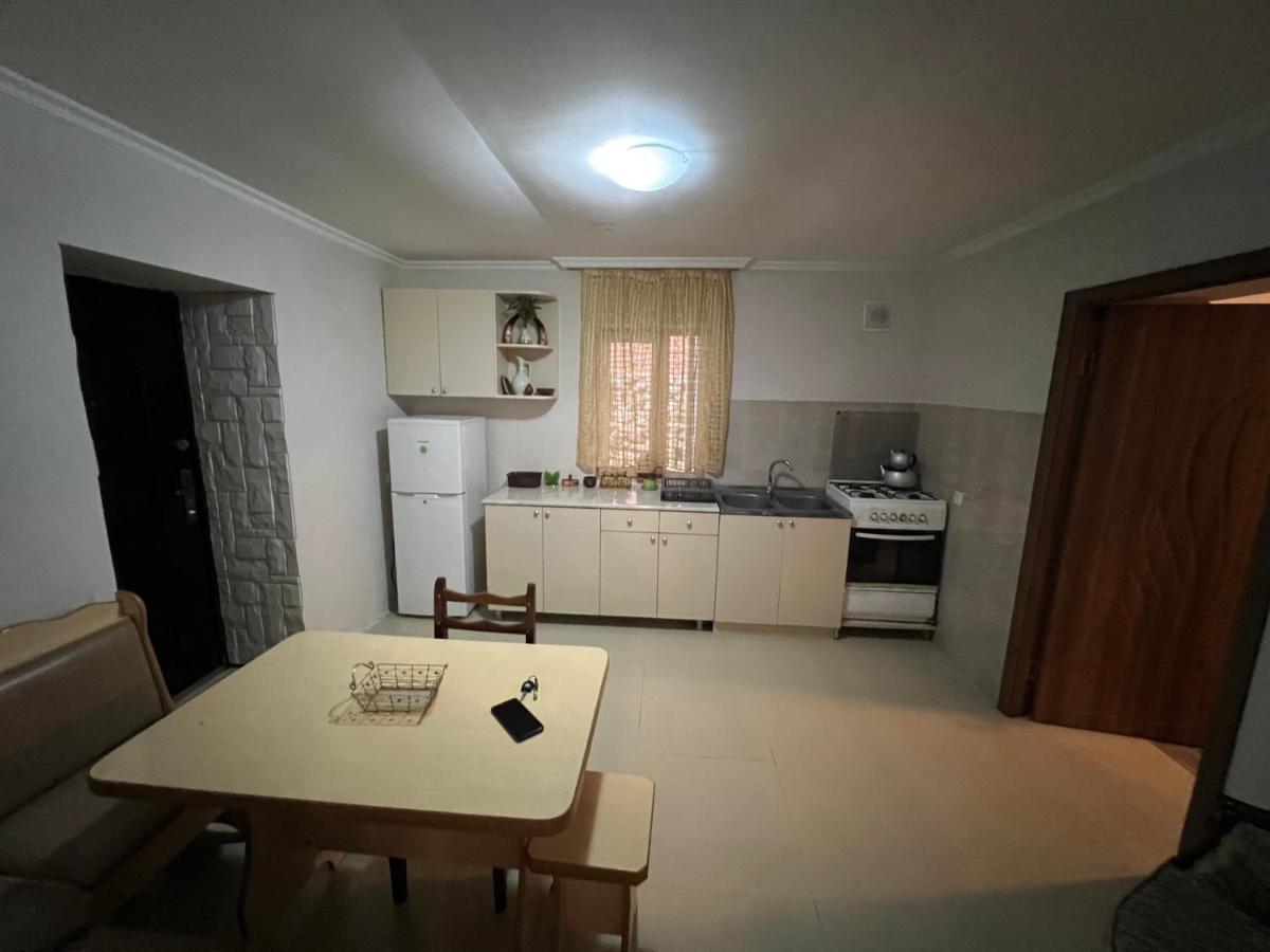 Cozy Apartment In The Centre Of Κουτάισι Εξωτερικό φωτογραφία