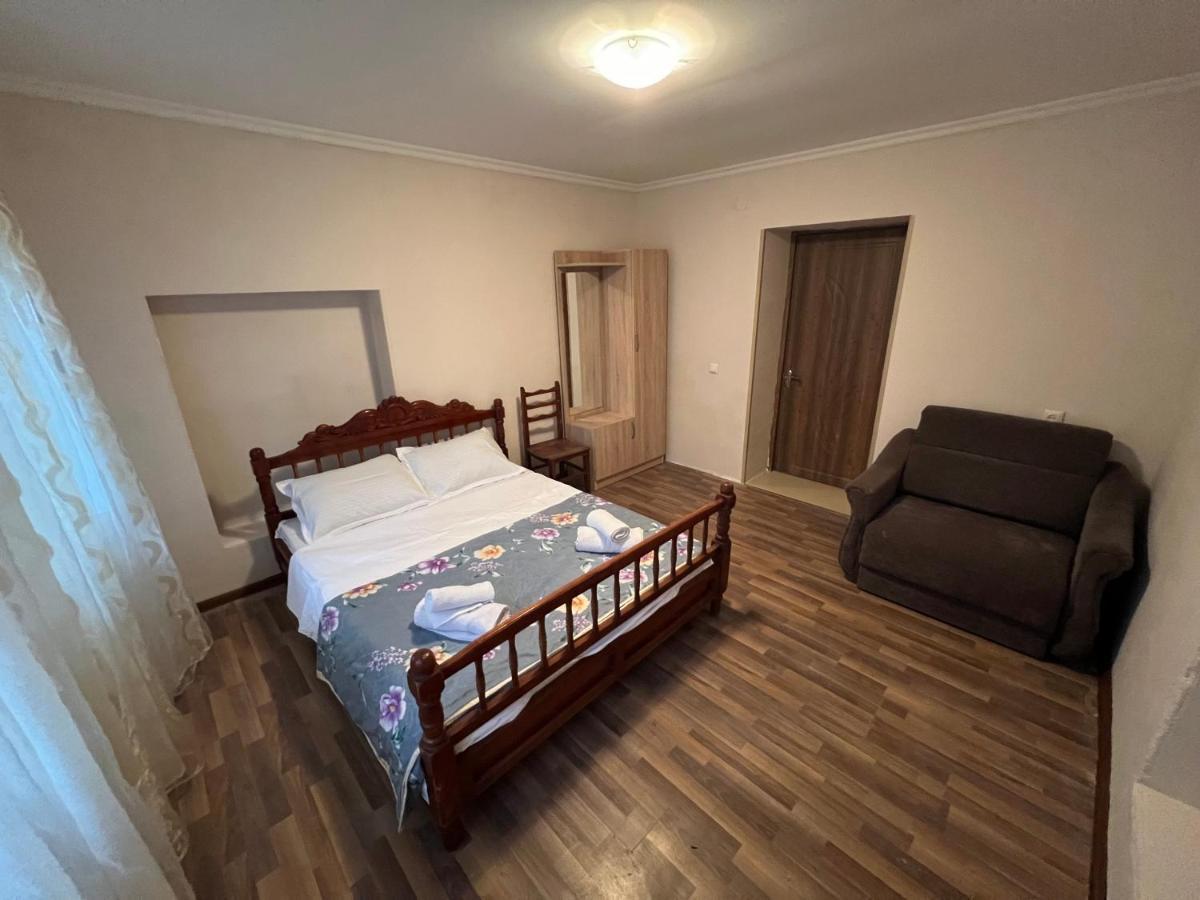 Cozy Apartment In The Centre Of Κουτάισι Εξωτερικό φωτογραφία